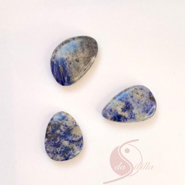 Sodalith Trommelsteine – Natürliche Heilsteine (3 bis 4,5 cm)